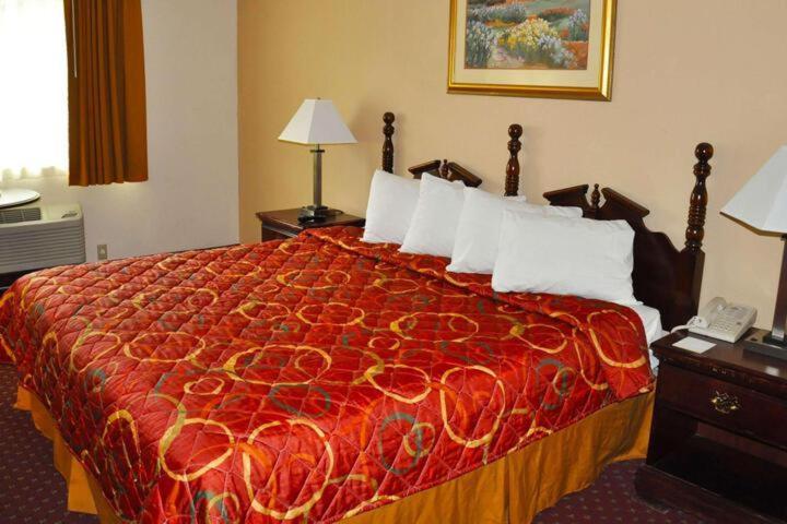 Avalon Inn Sandusky Exteriör bild